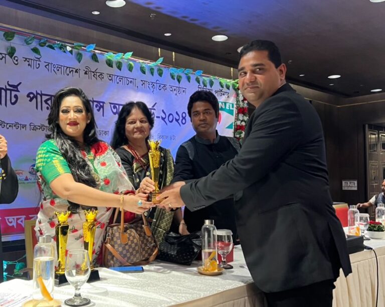 ট্রাব স্মার্ট পারফরম্যান্স অ্যাওয়ার্ড-২০২৪ পেলেন ডা. এম ইয়াছিন আলী