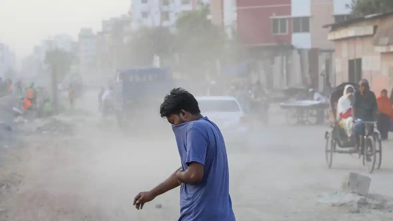 ফুসফুসে ক্ষতি বাড়াচ্ছে দূষণ, করণীয় কী?